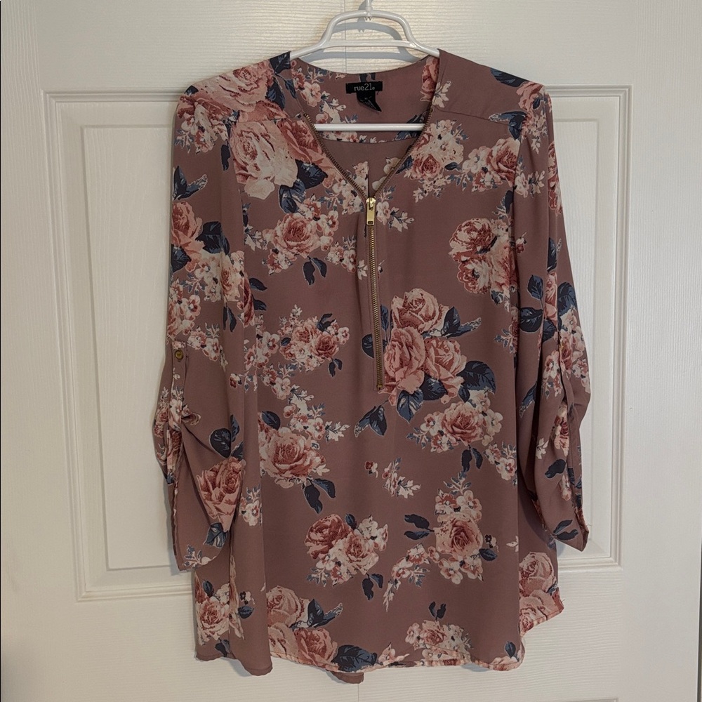 Rue21 Mauve Floral Top